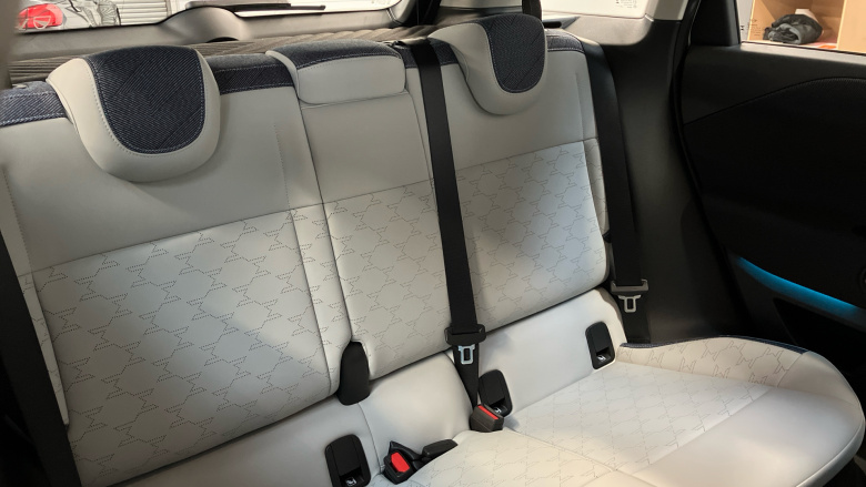 MINI Aceman 135kW E Classic 43kWh 5dr Auto Electric Hatchback